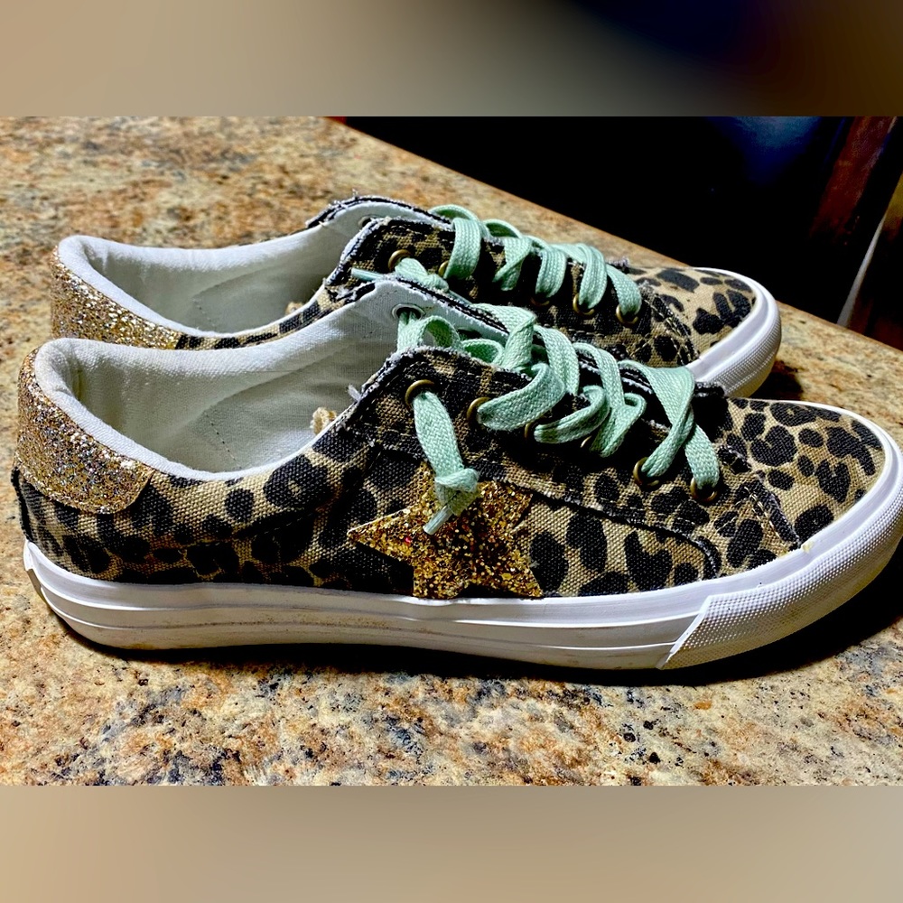 Ladies Slip On Canvas